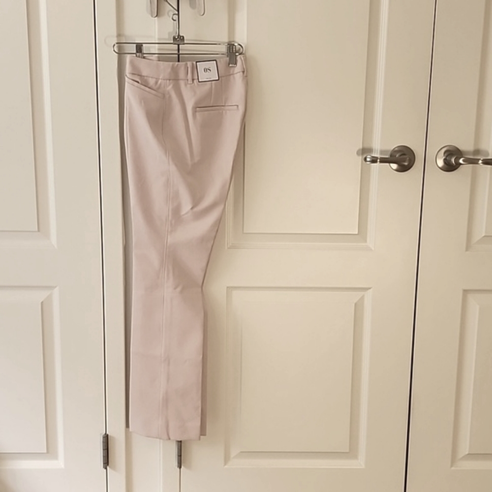 WHBM NWT Cameo Pink short size 0 pants